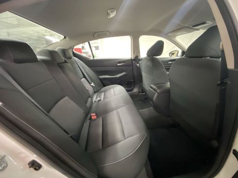 Used 2022 Nissan Altima 2.5 S FWD image 27