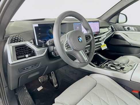 New 2026 BMW X5 xDrive40i w/ M Sport Package image 9