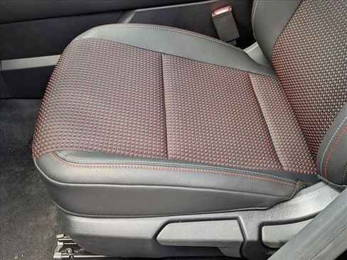 New 2026 Nissan Kicks SR image 4