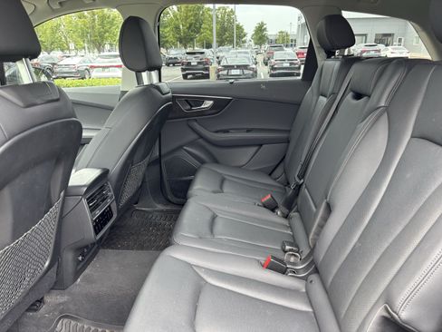 Used 2023 Audi Q7 2.0T Premium Plus w/ Premium Plus Package AWD/4WD image 34