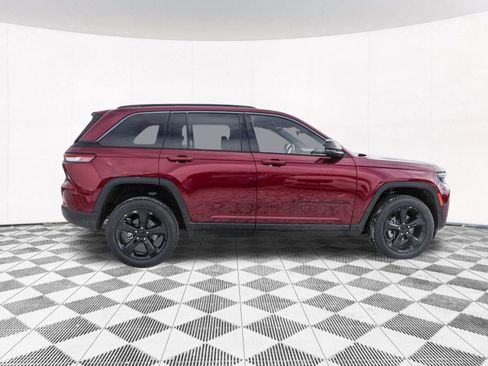 New 2026 Jeep Grand Cherokee Limited w/ Limited Altitude Package AWD/4WD image 12