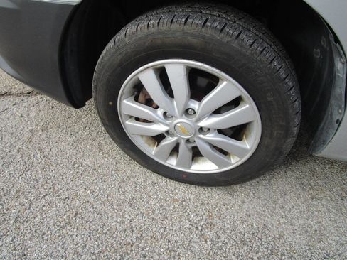 Used 2015 Chevrolet City Express LT w/ Technology Package image 16