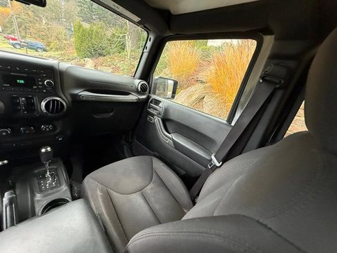 Used 2017 Jeep Wrangler Unlimited Sport w/ Quick Order Package 24S image 15