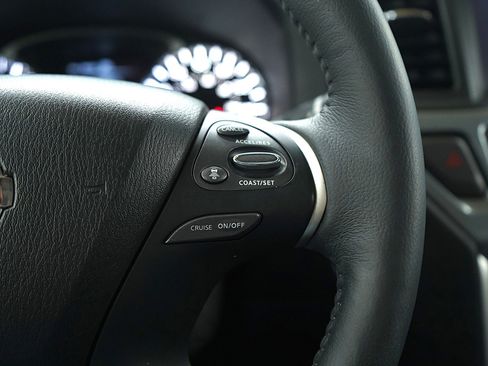 Used 2018 Nissan Pathfinder SL w/ SL Premium Package image 28