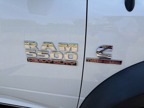 Used 2015 RAM 5500 Tradesman w/ Ambulance Prep Group RWD image 11