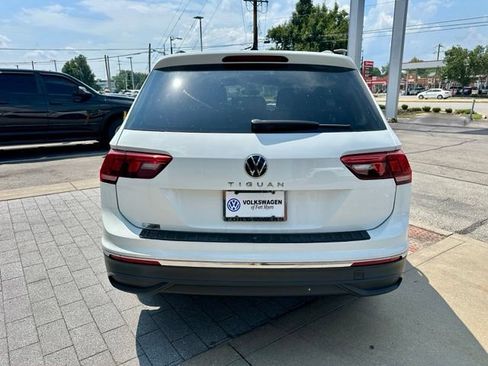Used 2024 Volkswagen Tiguan S FWD image 6