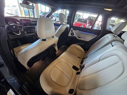 Used 2021 BMW X1 xDrive28i w/ Premium Package image 22