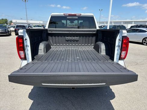 New 2026 GMC Sierra 1500 SLE w/ Preferred Package AWD/4WD image 23