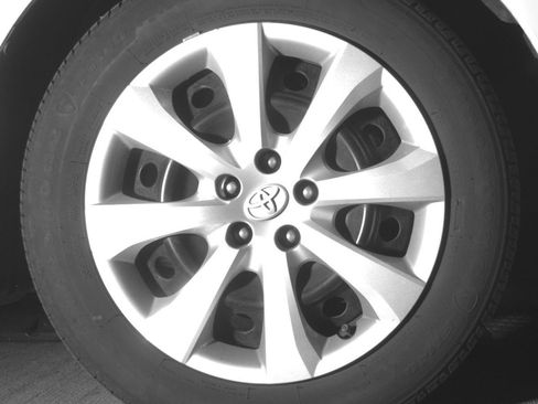Used 2025 Toyota Corolla LE FWD image 13