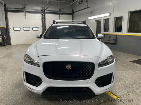 Used 2020 Jaguar F-PACE Checkered Flag image 3