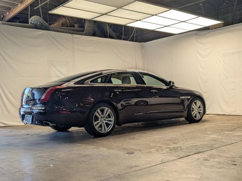 Used 2011 Jaguar XJ L RWD image 5