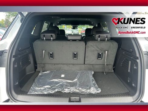 New 2026 Buick Enclave Sport Touring w/ LPO, Floor Liner Package image 12
