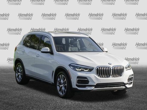 Used 2023 BMW X5 xDrive40i w/ Premium Package AWD/4WD image 2