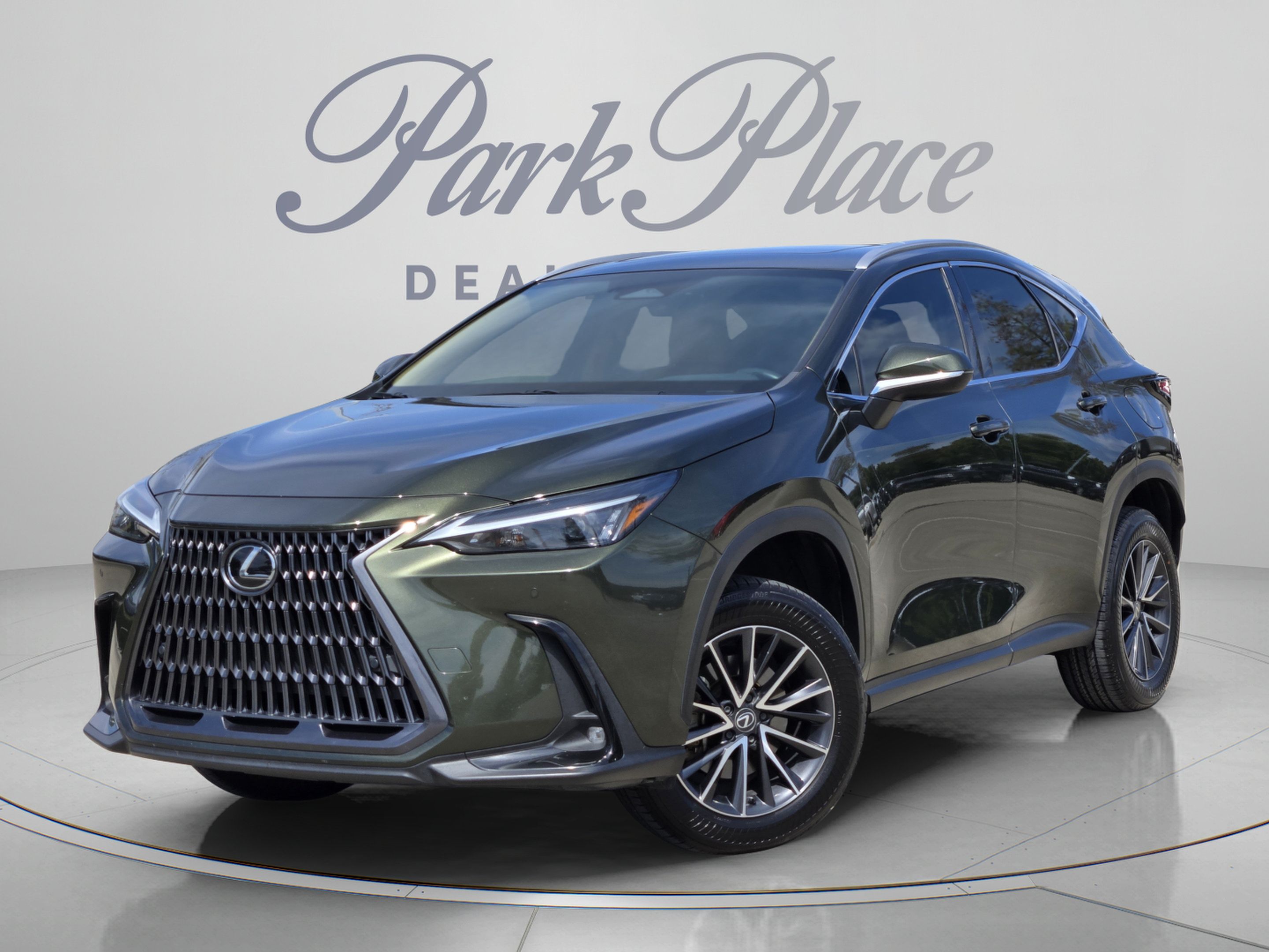 Used 2024 Lexus NX 250 FWD image 1