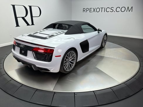 Used 2018 Audi R8 V10 plus AWD/4WD image 17
