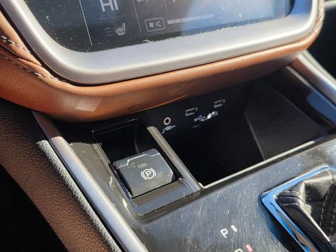 Used 2021 Subaru Outback Touring XT image 31