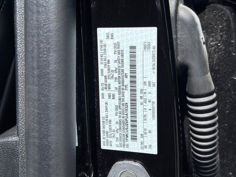 Used 2023 Ford Escape Platinum image 24