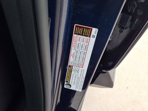 Used 2025 Nissan Rogue SV FWD image 33