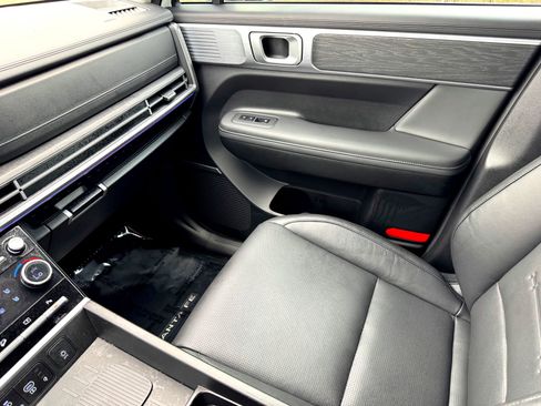 Used 2025 Hyundai Santa Fe Limited image 38
