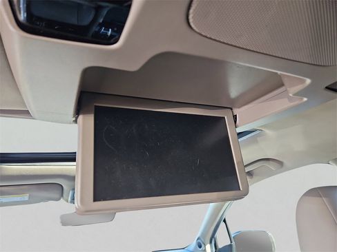 Certified 2022 Honda Pilot Touring image 22