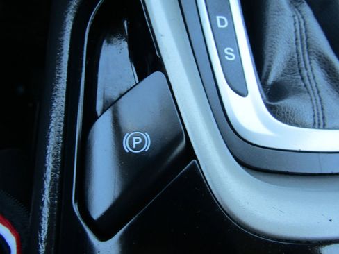 Used 2013 Ford Fusion SE FWD image 28