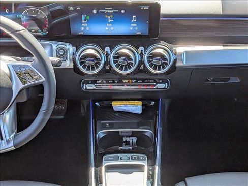 New 2026 Mercedes-Benz GLB 250 4MATIC image 11