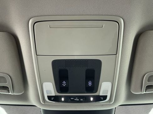 Used 2024 Honda Pilot Elite image 24