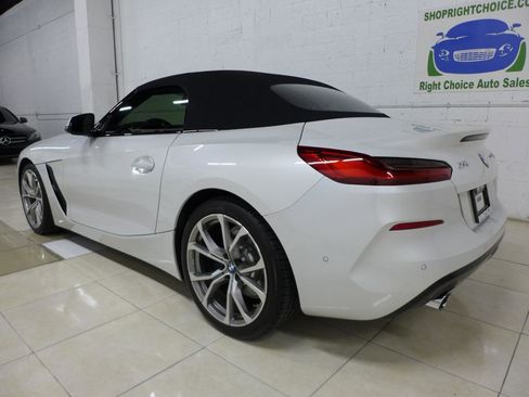 Used 2019 BMW Z4 sDrive30i w/ Executive Package RWD image 4