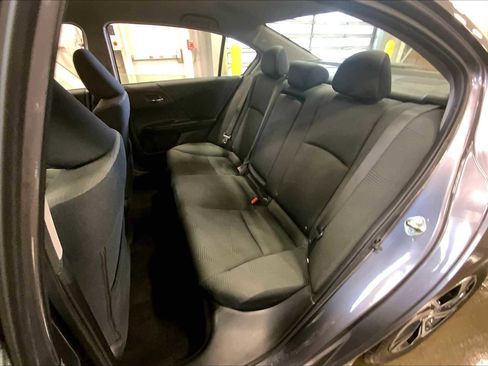 Used 2016 Honda Accord LX image 36