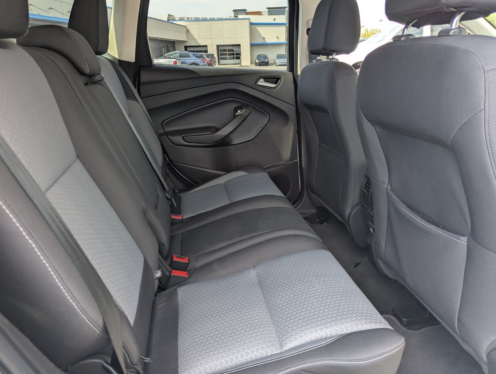 Used 2017 Ford Escape SE AWD/4WD image 30