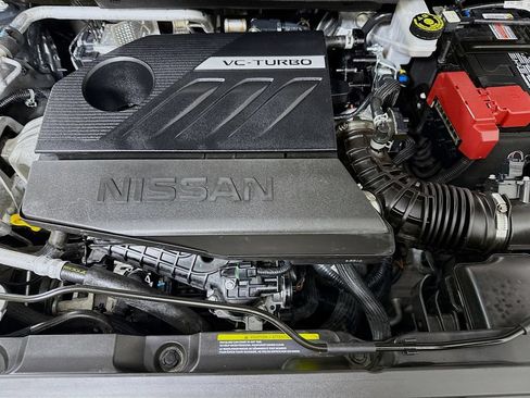 Certified 2024 Nissan Rogue SL FWD image 33