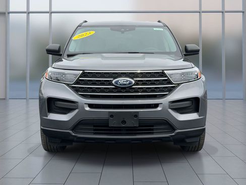 Certified 2023 Ford Explorer XLT AWD/4WD image 2