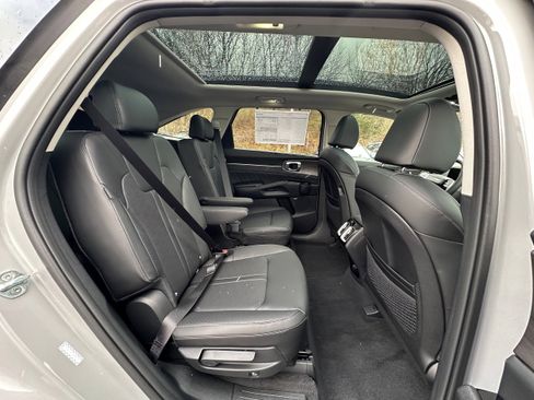 New 2026 Kia Sorento SX image 16
