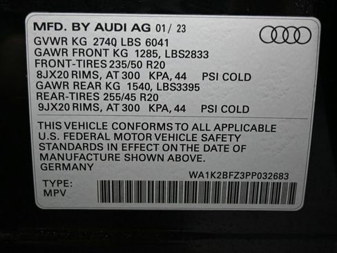 Used 2023 Audi Q4 e-tron Premium w/ Convenience Package image 41