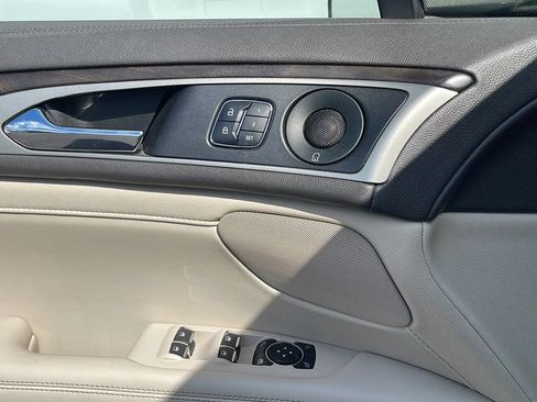 Used 2018 Lincoln MKZ Reserve FWD image 17