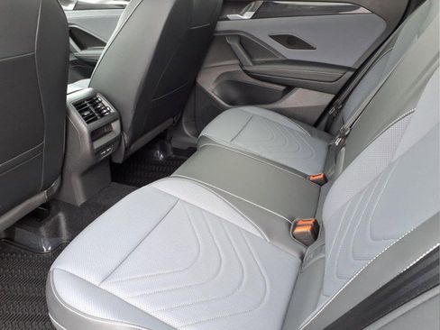 New 2026 Volkswagen Tiguan SE image 12