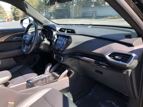 Certified 2021 Chevrolet TrailBlazer ACTIV w/ Sun and Liftgate Package AWD/4WD image 28