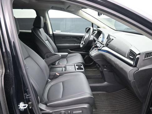 Used 2026 Honda Odyssey Touring image 11