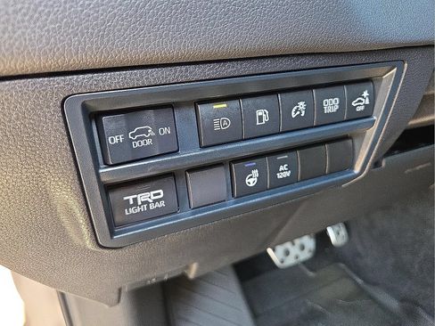 Used 2025 Toyota Sequoia TRD Pro AWD/4WD image 11
