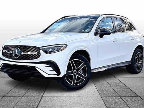 New 2026 Mercedes-Benz GLC 300 4MATIC image 2