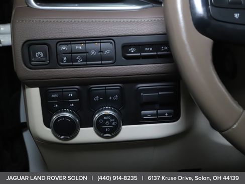 Used 2021 GMC Yukon Denali w/ Denali Premium Package AWD/4WD image 24