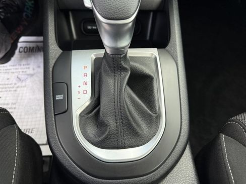 Used 2024 Kia Forte LXS FWD image 16