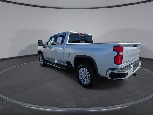 Used 2022 Chevrolet Silverado 3500 High Country w/ Z71 Off-Road Package AWD/4WD image 6