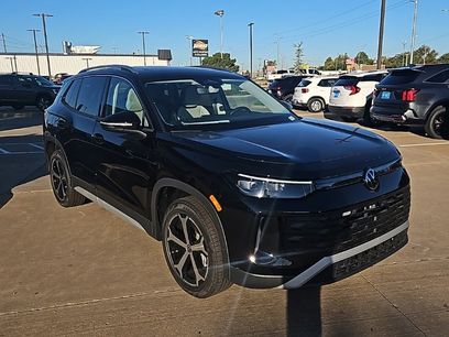 New 2025 Volkswagen Tiguan SE