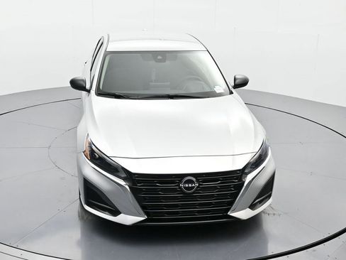 Used 2024 Nissan Altima 2.5 SV image 30