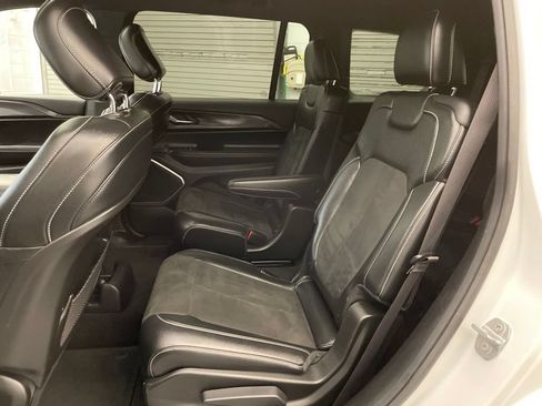 Used 2021 Jeep Grand Cherokee L Laredo AWD/4WD image 21