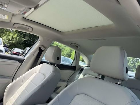 Used 2023 Volkswagen Jetta SE FWD image 10
