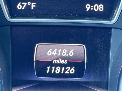 Used 2015 Mercedes-Benz GLA 250 4MATIC image 9