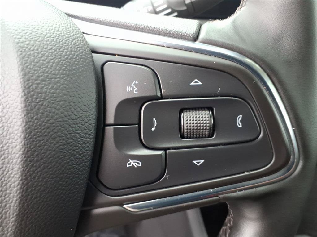 Used 2025 Buick Encore GX Sport Touring w/ Comfort Package AWD/4WD image 21