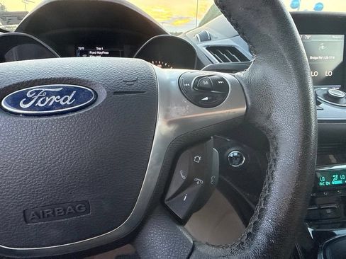 Used 2014 Ford Escape Titanium w/ Equipment Group 401A FWD image 8